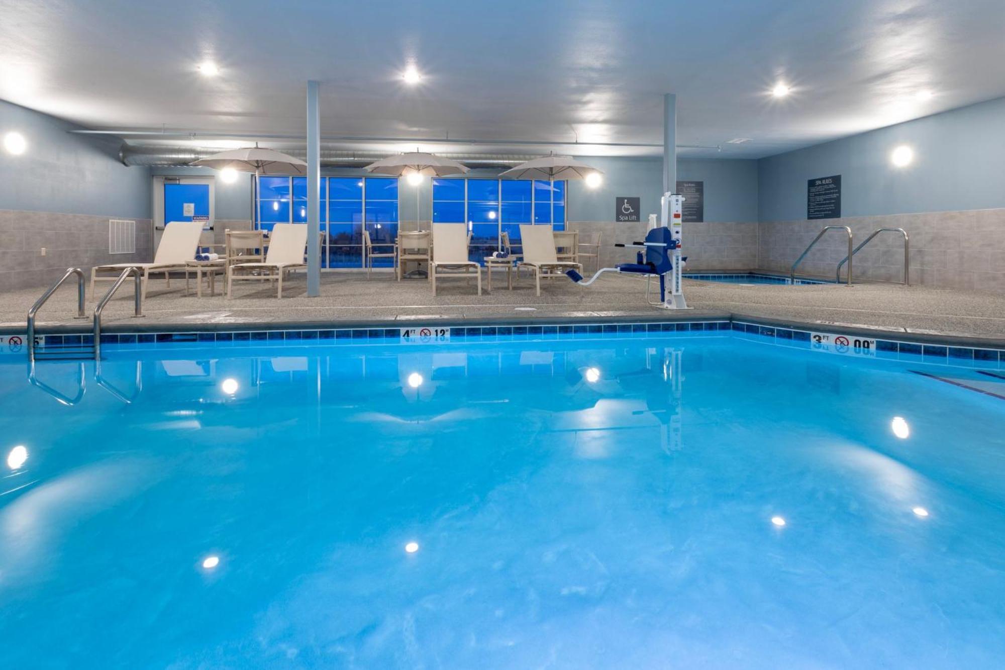 Grandstay Hotel & Suites Algona Exteriér fotografie